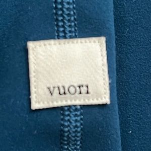 Vuori Daily Leggings. Like new. Teal. Blue/green. Size xs.